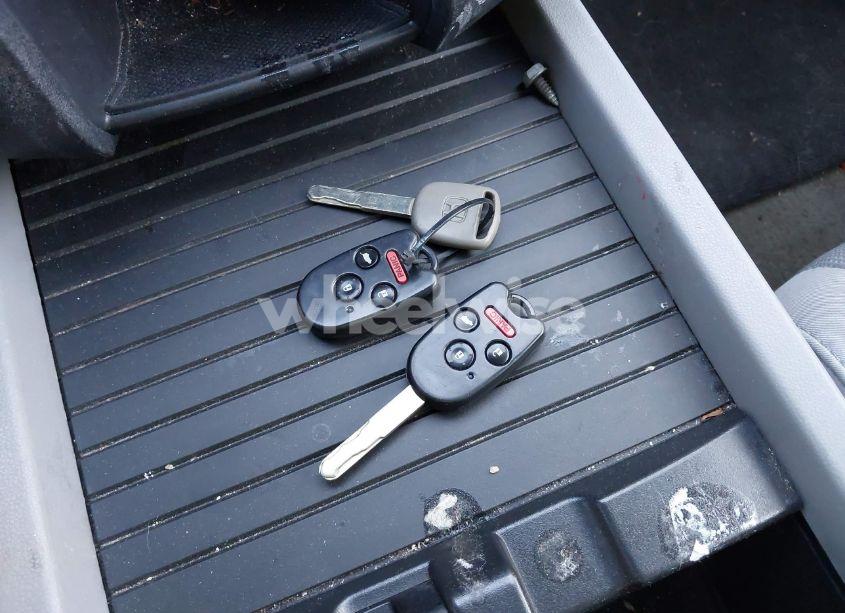 Photo 11 of 2015 Honda Pilot LX (VIN 5FNYF4H22FB077526)