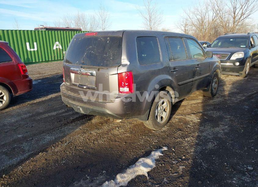 Photo 4 of 2015 Honda Pilot LX (VIN 5FNYF4H22FB077526)