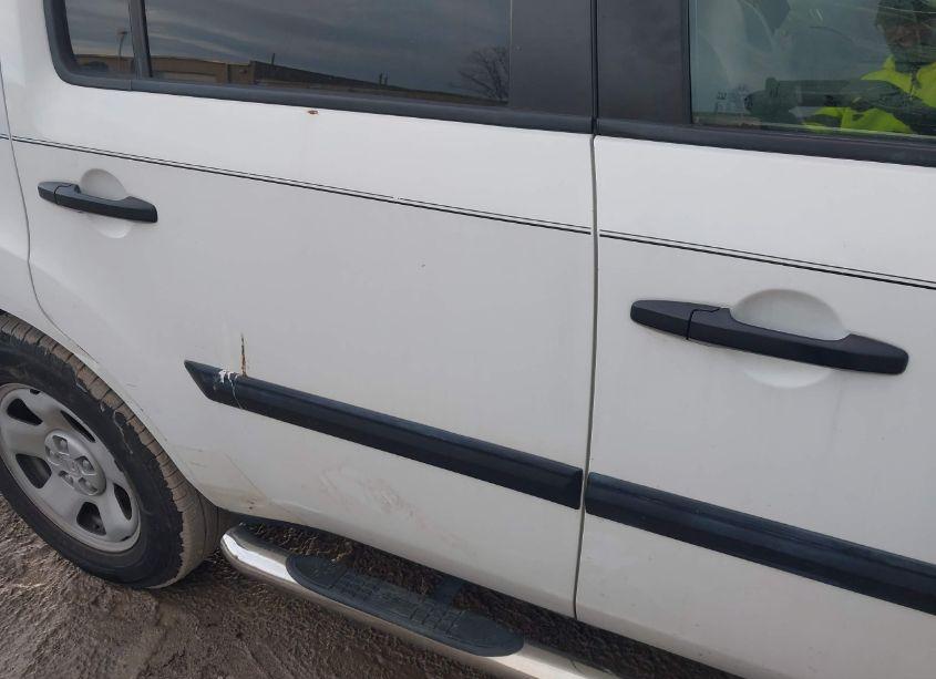 Photo 15 of 2010 Honda Pilot LX (VIN 5FNYF4H23AB006330)