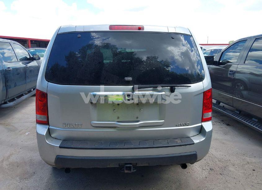 Photo 16 of 2011 Honda Pilot LX (VIN 5FNYF4H23BB088481)