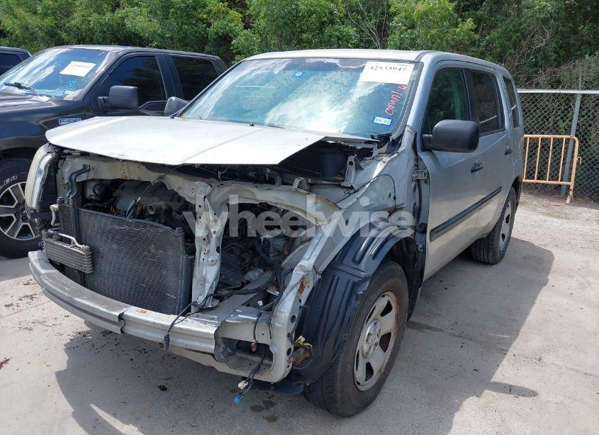 Photo 6 of 2011 Honda Pilot LX (VIN 5FNYF4H23BB088481)