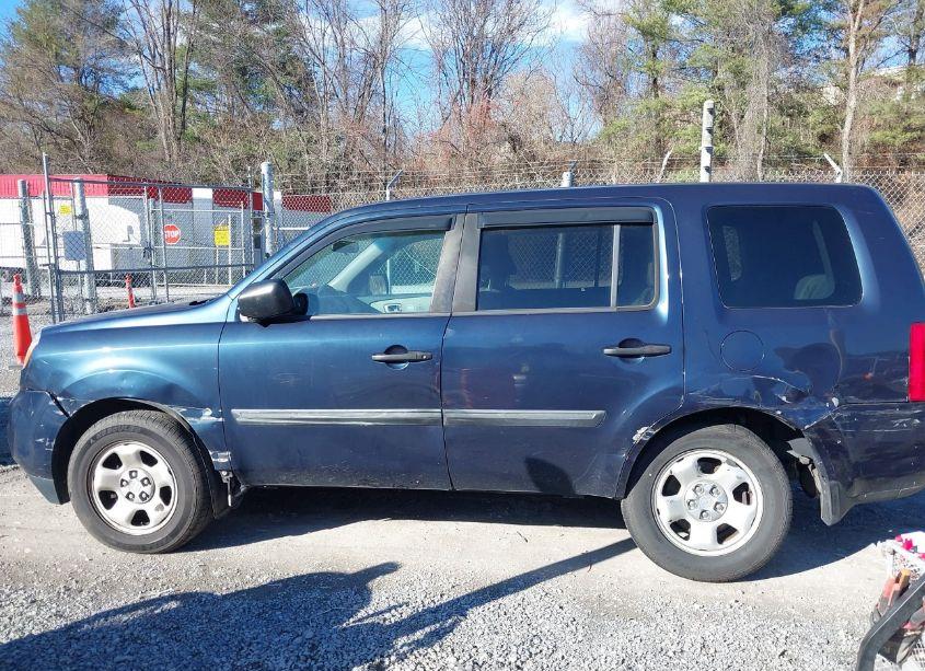 Photo 14 of 2012 Honda Pilot LX (VIN 5FNYF4H23CB013426)