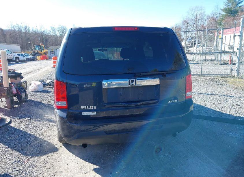 Photo 16 of 2012 Honda Pilot LX (VIN 5FNYF4H23CB013426)