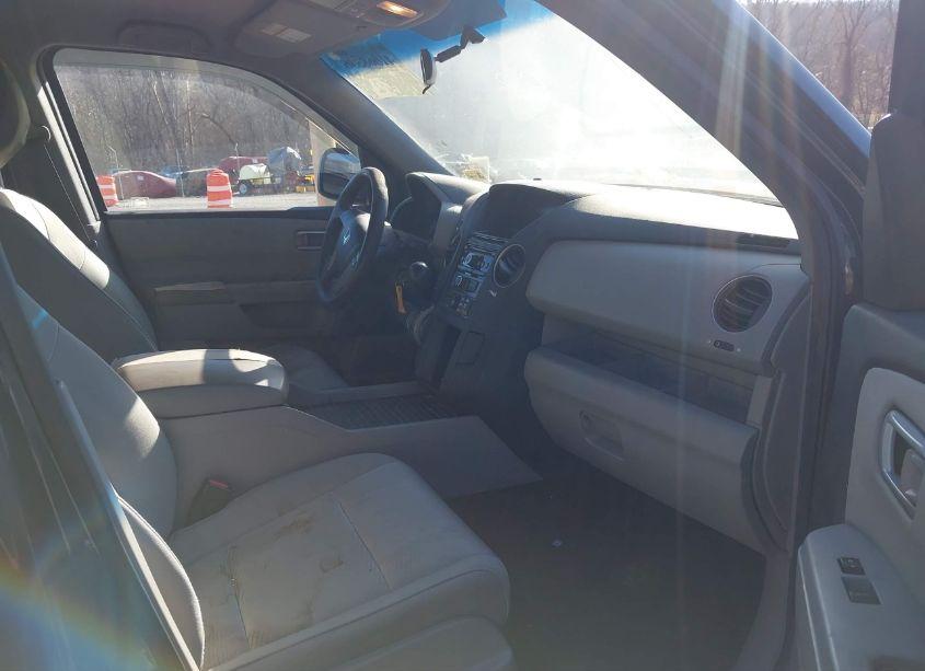 Photo 5 of 2012 Honda Pilot LX (VIN 5FNYF4H23CB013426)