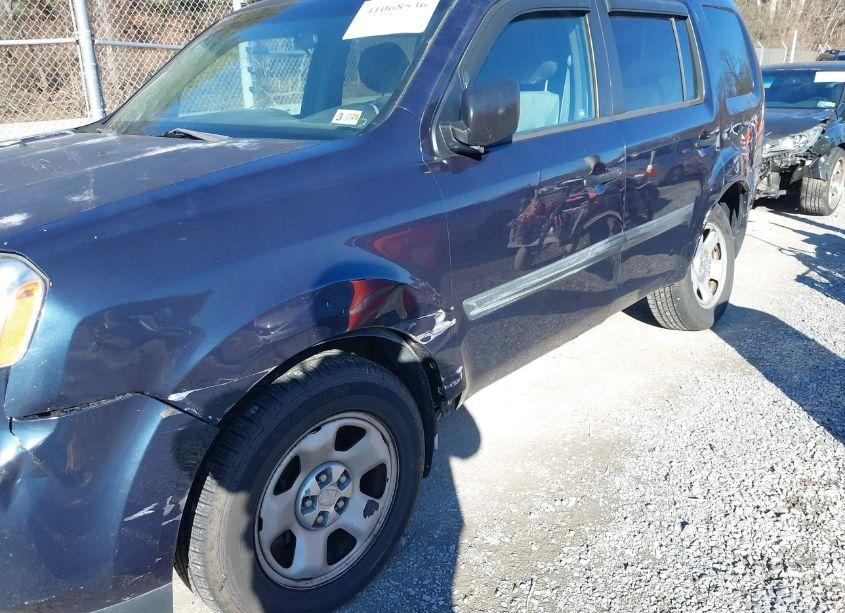 Photo 6 of 2012 Honda Pilot LX (VIN 5FNYF4H23CB013426)