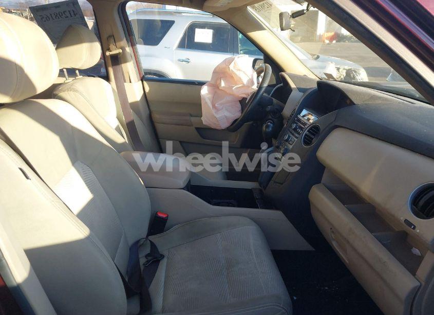 Photo 5 of 2013 Honda Pilot LX (VIN 5FNYF4H23DB074986)