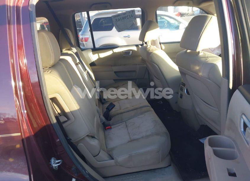 Photo 8 of 2013 Honda Pilot LX (VIN 5FNYF4H23DB074986)