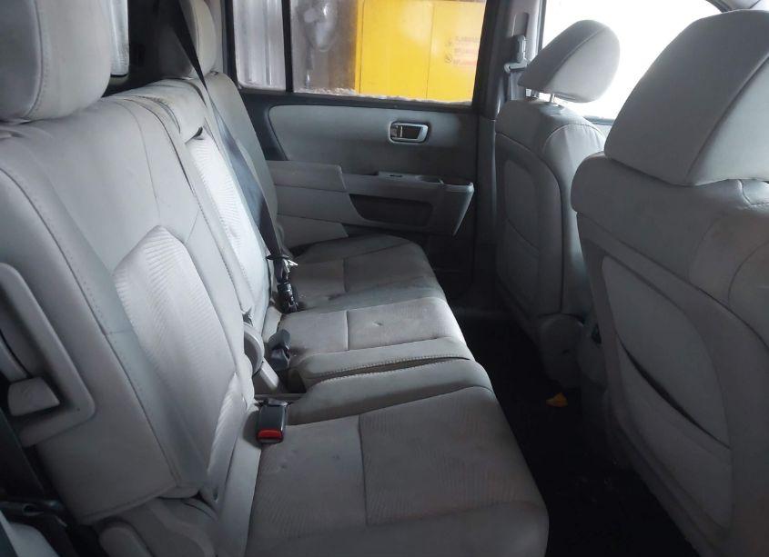 Photo 8 of 2014 Honda Pilot LX (VIN 5FNYF4H23EB008018)