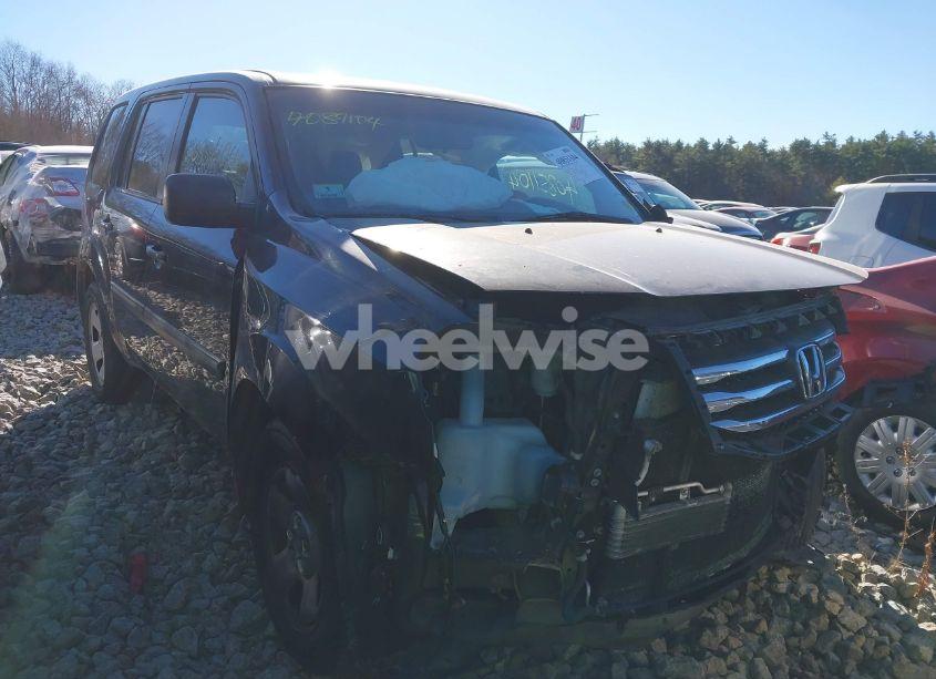 2015 Honda Pilot LX (VIN 5FNYF4H23FB044468) main photo