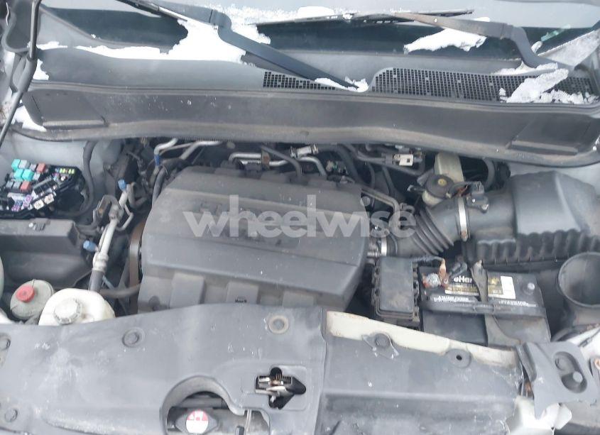 Photo 10 of 2010 Honda Pilot LX (VIN 5FNYF4H24AB036291)