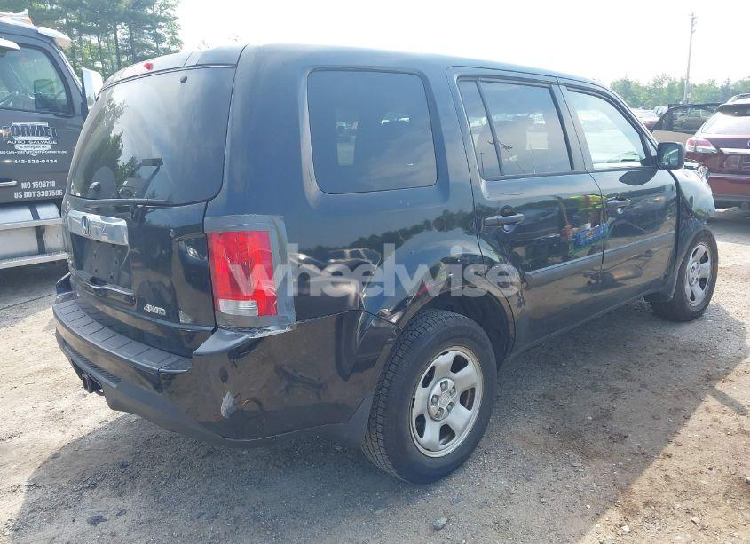 Photo 4 of 2013 Honda Pilot LX (VIN 5FNYF4H24DB051250)