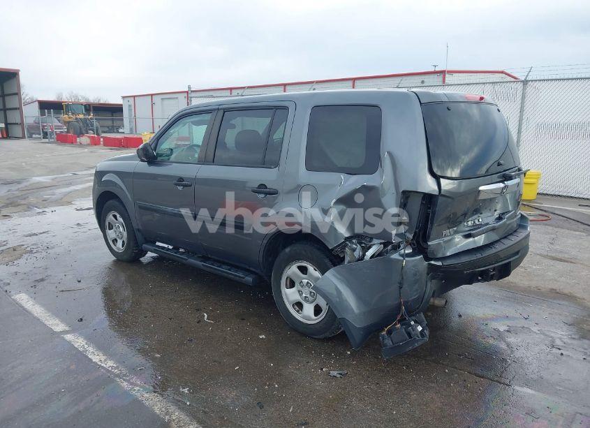 Photo 3 of 2013 Honda Pilot LX (VIN 5FNYF4H24DB062197)