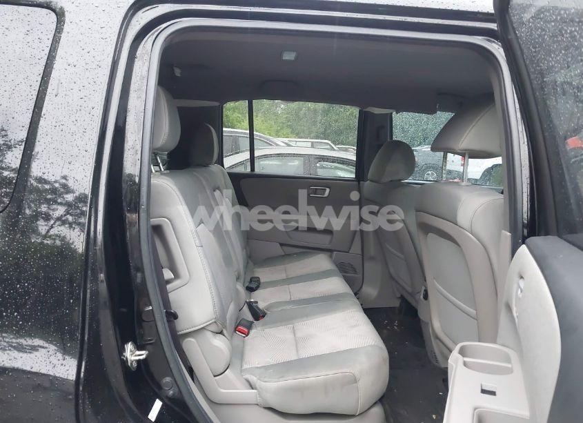 Photo 8 of 2014 Honda Pilot LX (VIN 5FNYF4H24EB007072)