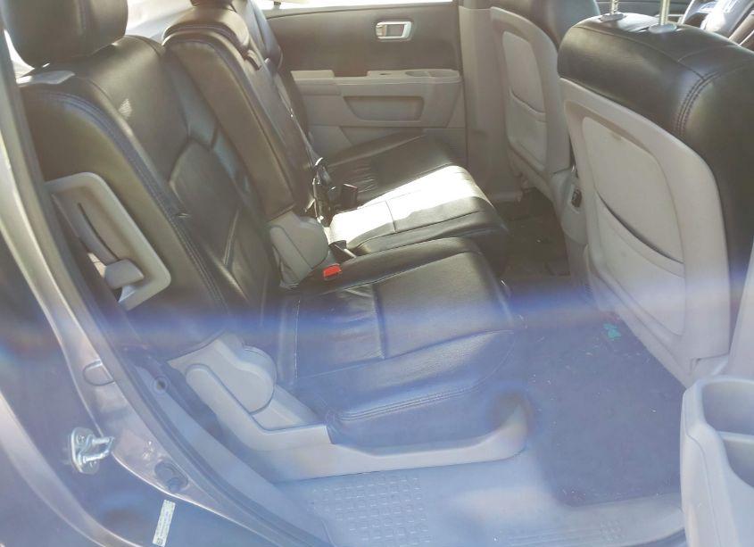 Photo 8 of 2014 Honda Pilot LX (VIN 5FNYF4H24EB017066)