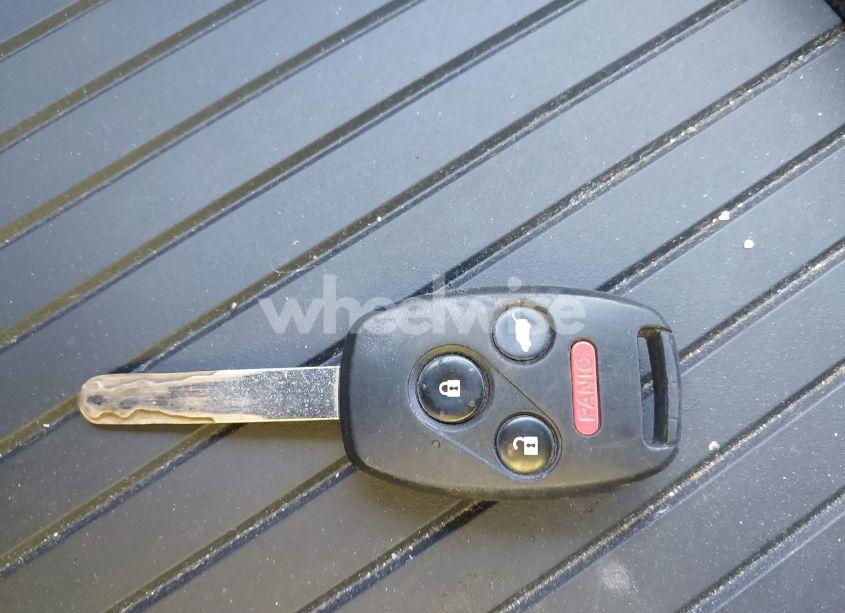 Photo 11 of 2010 Honda Pilot LX (VIN 5FNYF4H25AB012615)