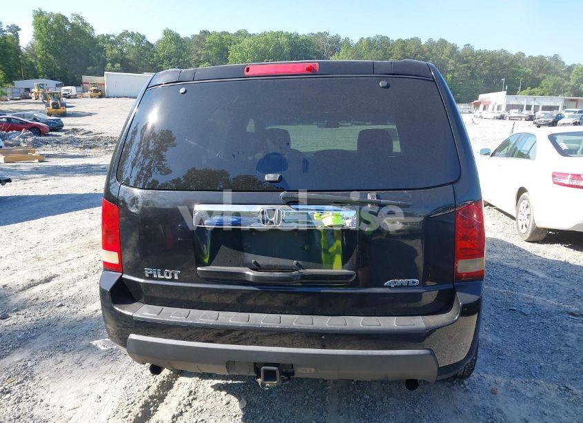 Photo 16 of 2011 Honda Pilot LX (VIN 5FNYF4H25BB046118)