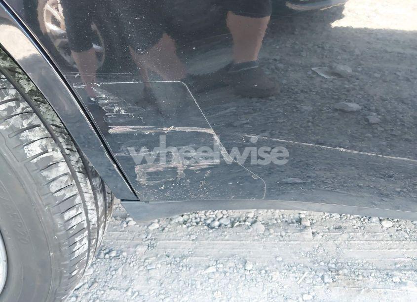 Photo 21 of 2011 Honda Pilot LX (VIN 5FNYF4H25BB046118)