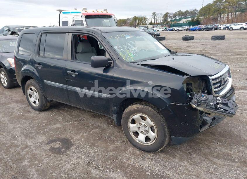 2014 Honda Pilot LX (VIN 5FNYF4H25EB015472) main photo