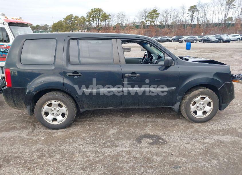 Photo 13 of 2014 Honda Pilot LX (VIN 5FNYF4H25EB015472)