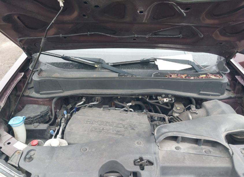 Photo 10 of 2015 Honda Pilot LX (VIN 5FNYF4H25FB068626)