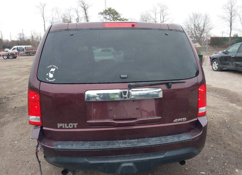 Photo 16 of 2015 Honda Pilot LX (VIN 5FNYF4H25FB068626)