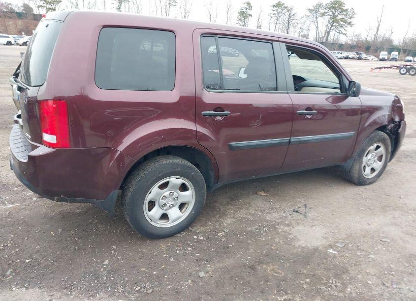 Photo 4 of 2015 Honda Pilot LX (VIN 5FNYF4H25FB068626)