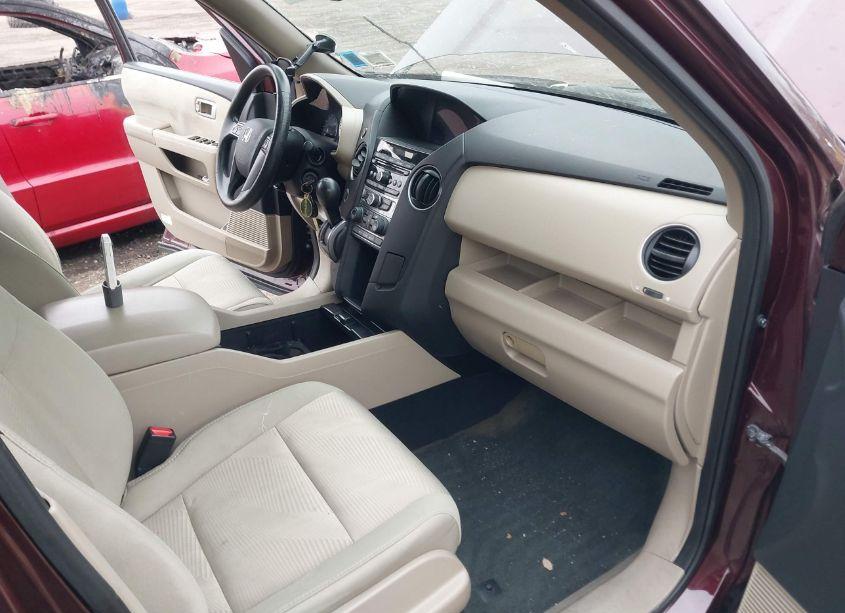 Photo 5 of 2015 Honda Pilot LX (VIN 5FNYF4H25FB068626)