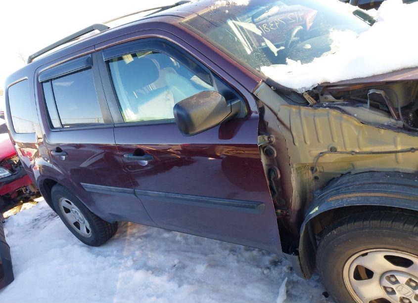 Photo 14 of 2011 Honda Pilot LX (VIN 5FNYF4H26BB074686)