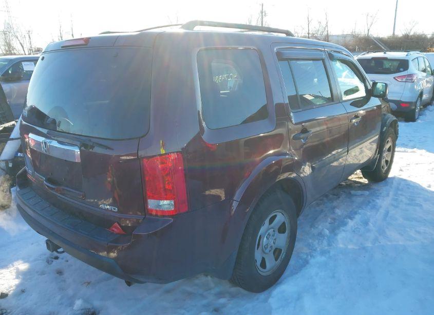 Photo 4 of 2011 Honda Pilot LX (VIN 5FNYF4H26BB074686)