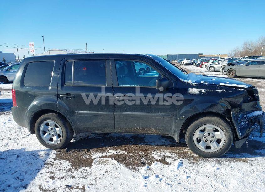 Photo 14 of 2013 Honda Pilot LX (VIN 5FNYF4H26DB079714)