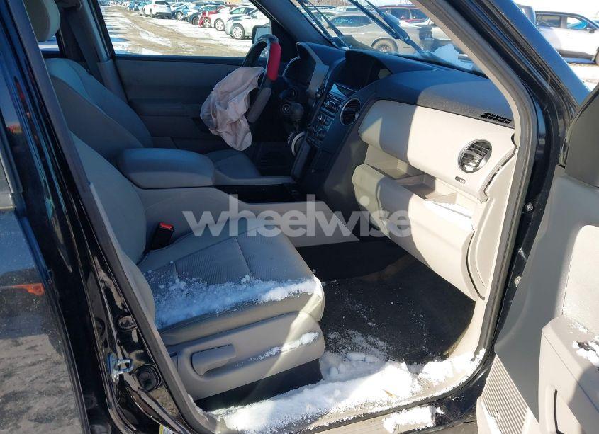 Photo 5 of 2013 Honda Pilot LX (VIN 5FNYF4H26DB079714)