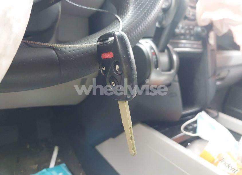 Photo 11 of 2014 Honda Pilot LX (VIN 5FNYF4H26EB017330)