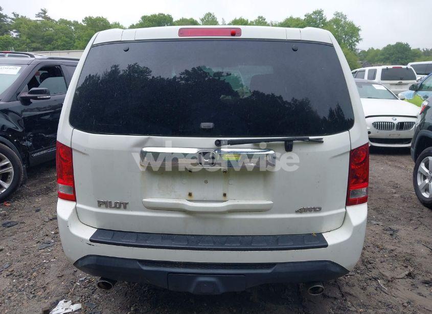 Photo 16 of 2014 Honda Pilot LX (VIN 5FNYF4H26EB017330)