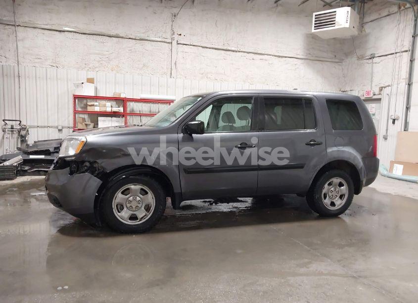 Photo 14 of 2015 Honda Pilot LX (VIN 5FNYF4H26FB022030)