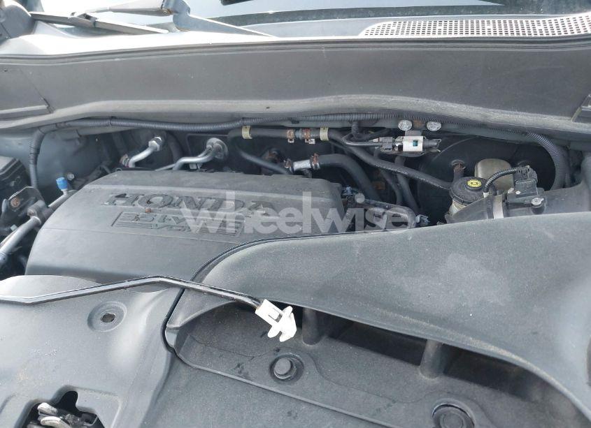 Photo 10 of 2011 Honda Pilot LX (VIN 5FNYF4H27BB003304)