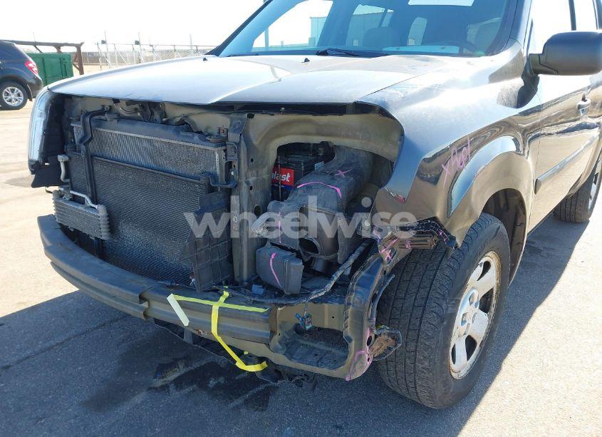 Photo 6 of 2012 Honda Pilot LX (VIN 5FNYF4H27CB083527)