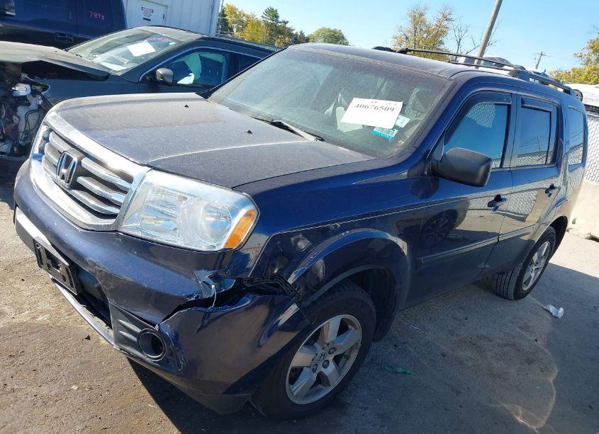 Photo 2 of 2013 Honda Pilot LX (VIN 5FNYF4H27DB028125)