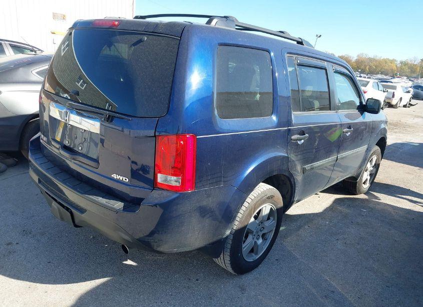 Photo 4 of 2013 Honda Pilot LX (VIN 5FNYF4H27DB028125)