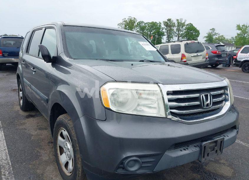 2014 Honda Pilot LX (VIN 5FNYF4H27EB004568) main photo