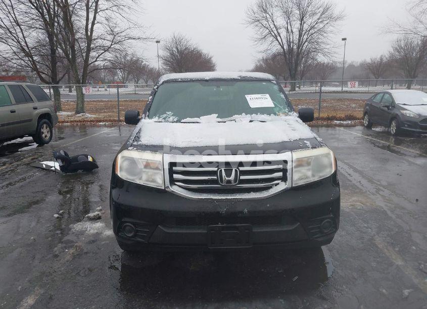 Photo 12 of 2015 Honda Pilot LX (VIN 5FNYF4H27FB020075)