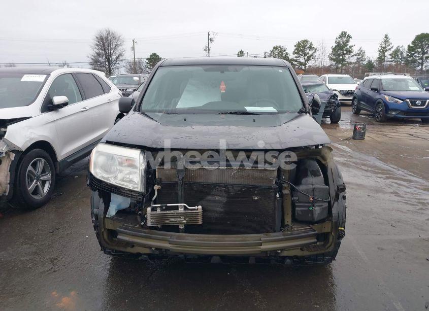 Photo 13 of 2015 Honda Pilot LX (VIN 5FNYF4H27FB049995)