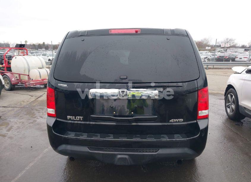 Photo 17 of 2015 Honda Pilot LX (VIN 5FNYF4H27FB049995)