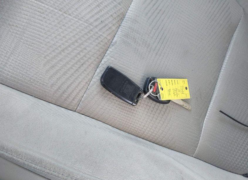 Photo 11 of 2015 Honda Pilot LX (VIN 5FNYF4H27FB062472)