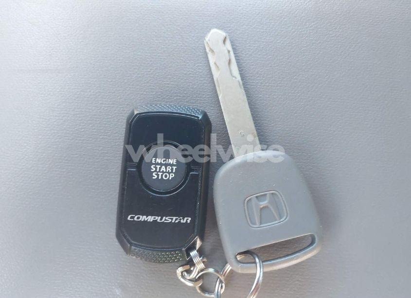 Photo 11 of 2015 Honda Pilot LX (VIN 5FNYF4H27FB071432)