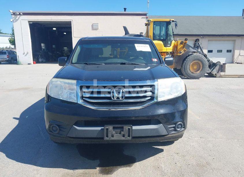 Photo 12 of 2015 Honda Pilot LX (VIN 5FNYF4H27FB071432)