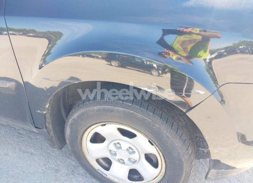 Photo 6 of 2015 Honda Pilot LX (VIN 5FNYF4H27FB071432)