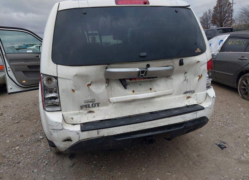 Photo 6 of 2013 Honda Pilot LX (VIN 5FNYF4H28DB060887)