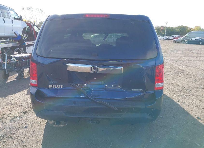 Photo 16 of 2014 Honda Pilot LX (VIN 5FNYF4H28EB018107)