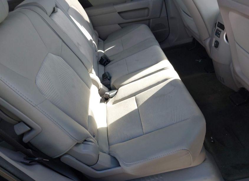 Photo 8 of 2014 Honda Pilot LX (VIN 5FNYF4H28EB018107)