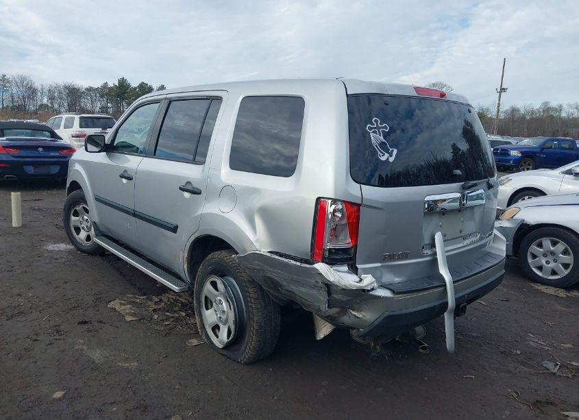 Photo 6 of 2010 Honda Pilot LX (VIN 5FNYF4H29AB038814)